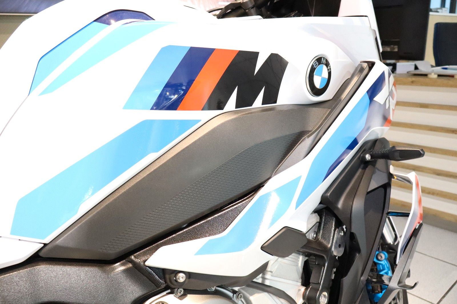 Fahrzeugabbildung BMW M1000 XR