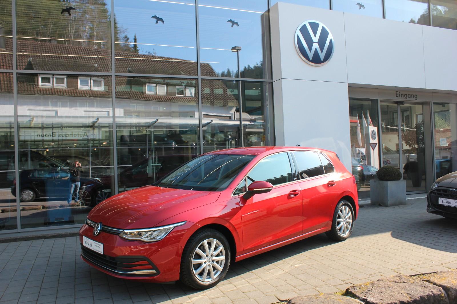 Volkswagen Golf VIII Active 1.5 TSI Navi,ACC,LED,SHZ,Kamera