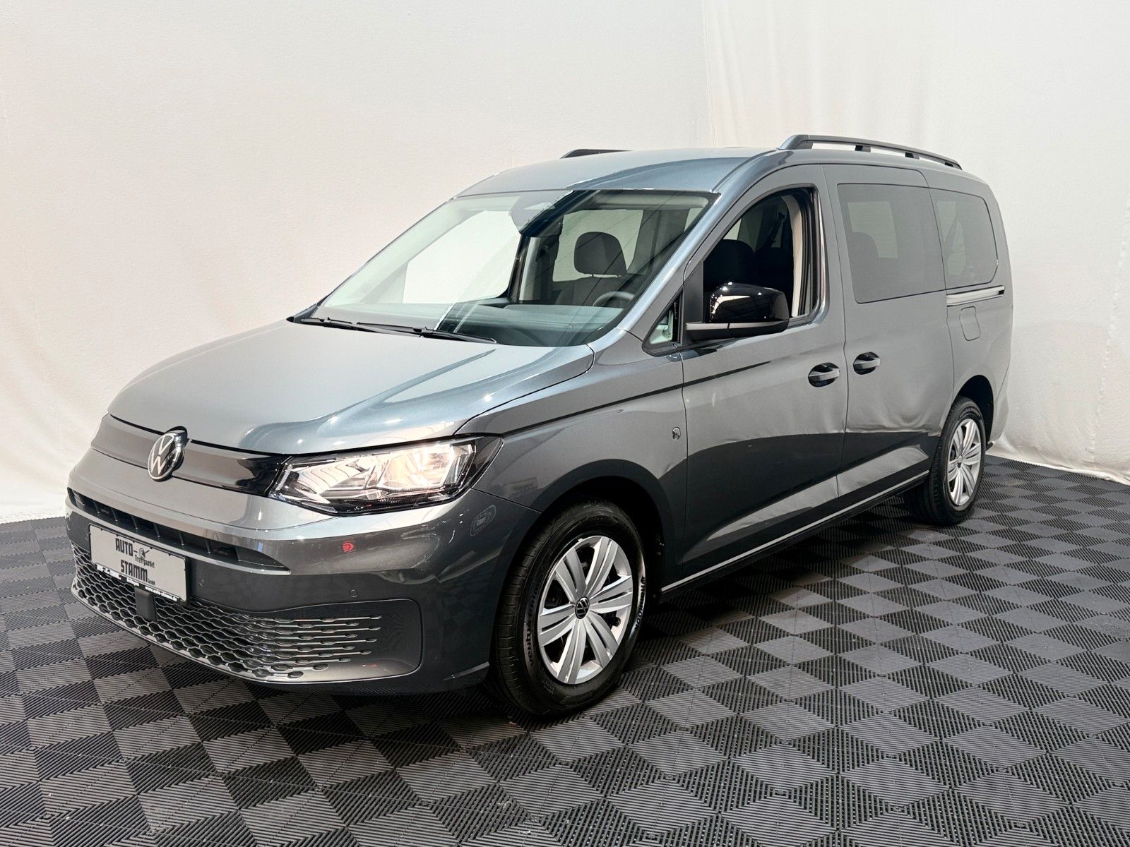 Fahrzeugabbildung Volkswagen Caddy Maxi - DSG - 7 Sitzer - AHK - Kamera