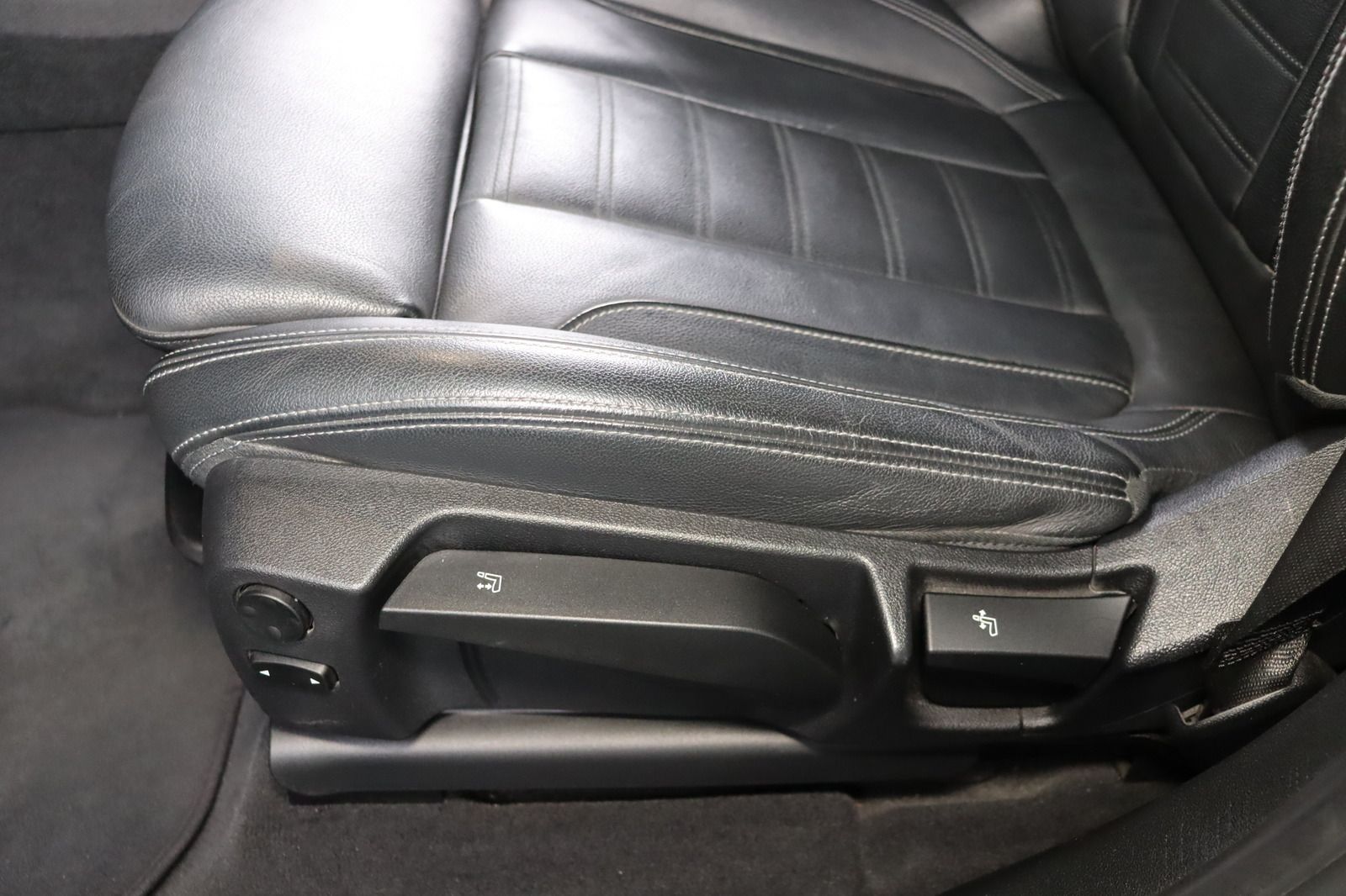 Fahrzeugabbildung BMW X3 xDrive 30 d M Sport Edition * Leder * HUD