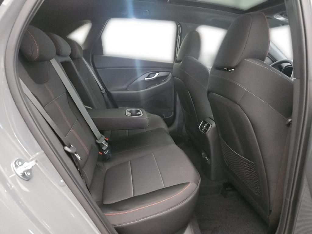 Fahrzeugabbildung Hyundai i30 1.5 T-GDI 7-DCT N-Line 2xKlima Navi LED PDC
