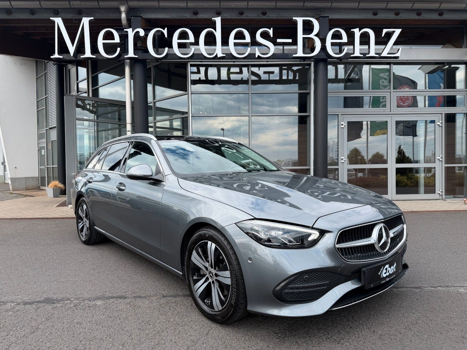 Fahrzeugabbildung Mercedes-Benz C 220d T Avantgarde+Pano+AHK+Ambiente+