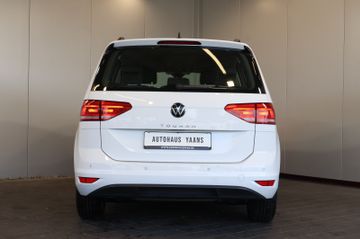 Volkswagen Touran Comfortl. 1.5 TSI AID+ACC+CARPLAY+7 SITZE