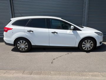 Ford Focus - 11