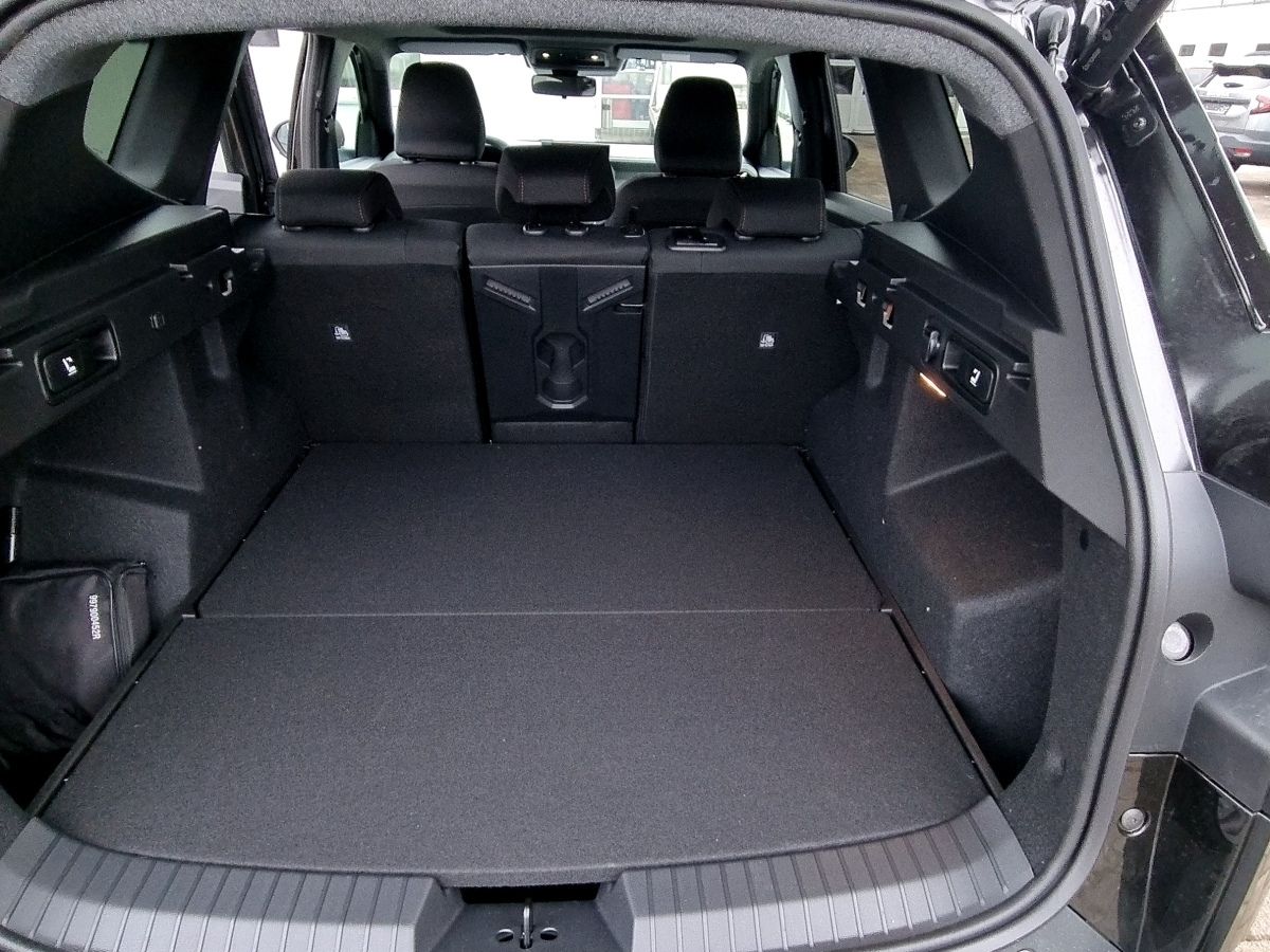 Fahrzeugabbildung Dacia Bigster Extreme HYBRID 155