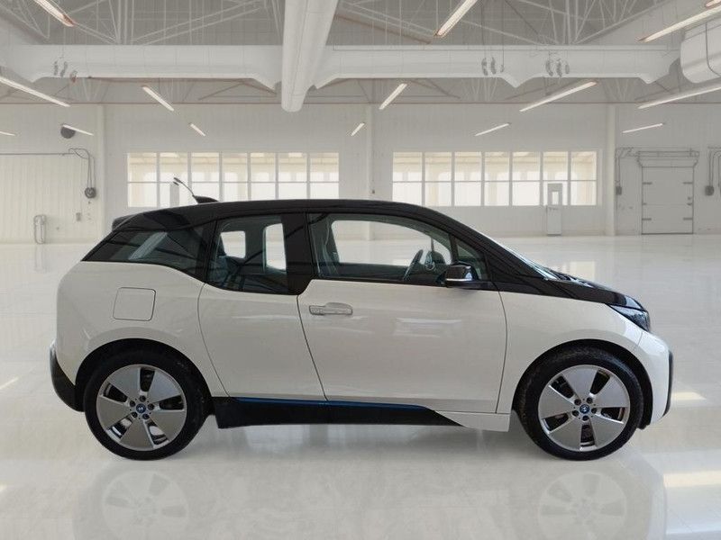 BMW I3 AUTO 120 AH ADVANTAGE 3 PORTE BERLINA imagem 3