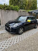 MINI Cooper SE Resolute Editon Resolute Editon - MINI Cooper SE: Resolute Editon