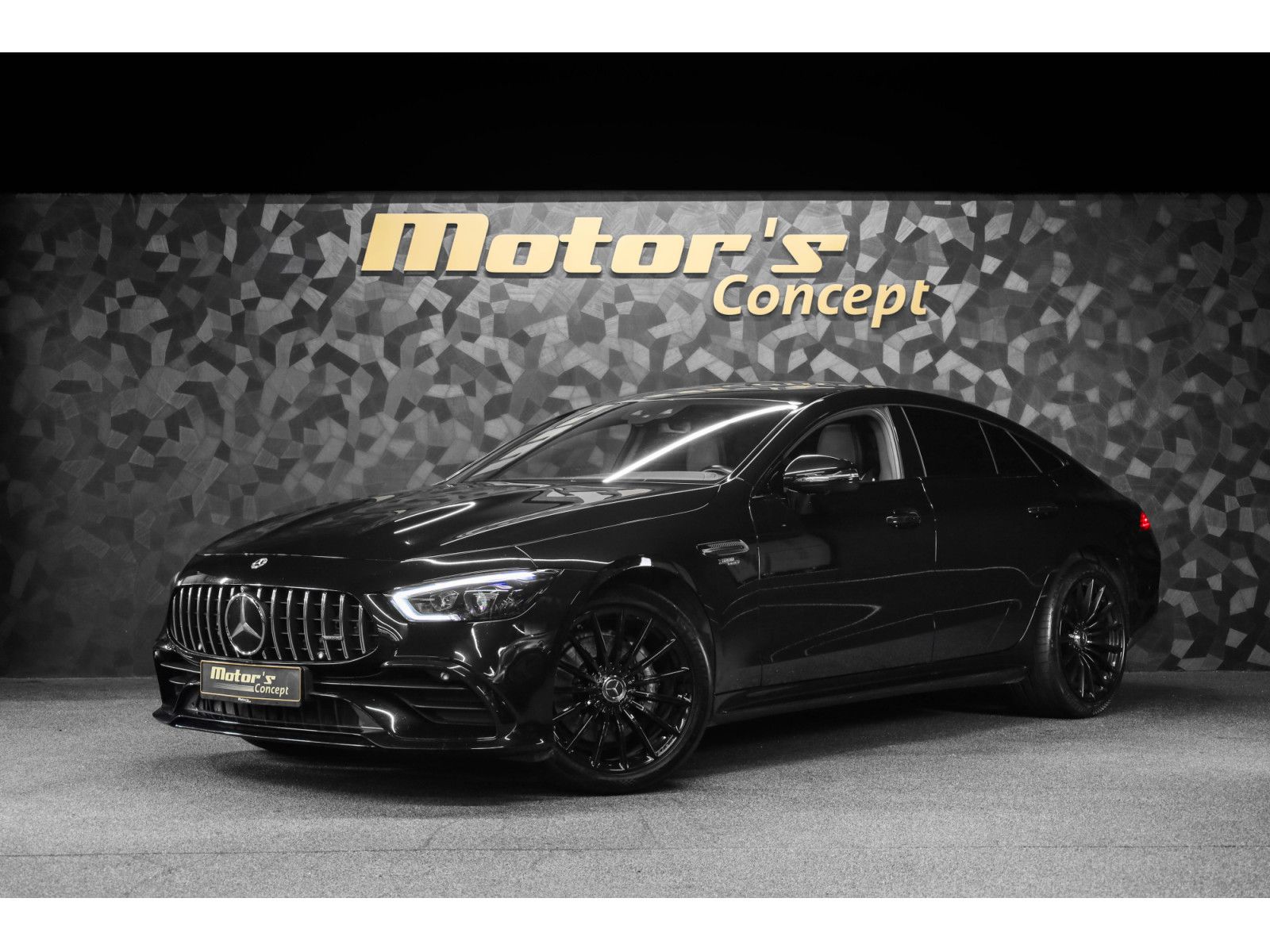 Mercedes-Benz AMG GT 53 4 MATIC +
