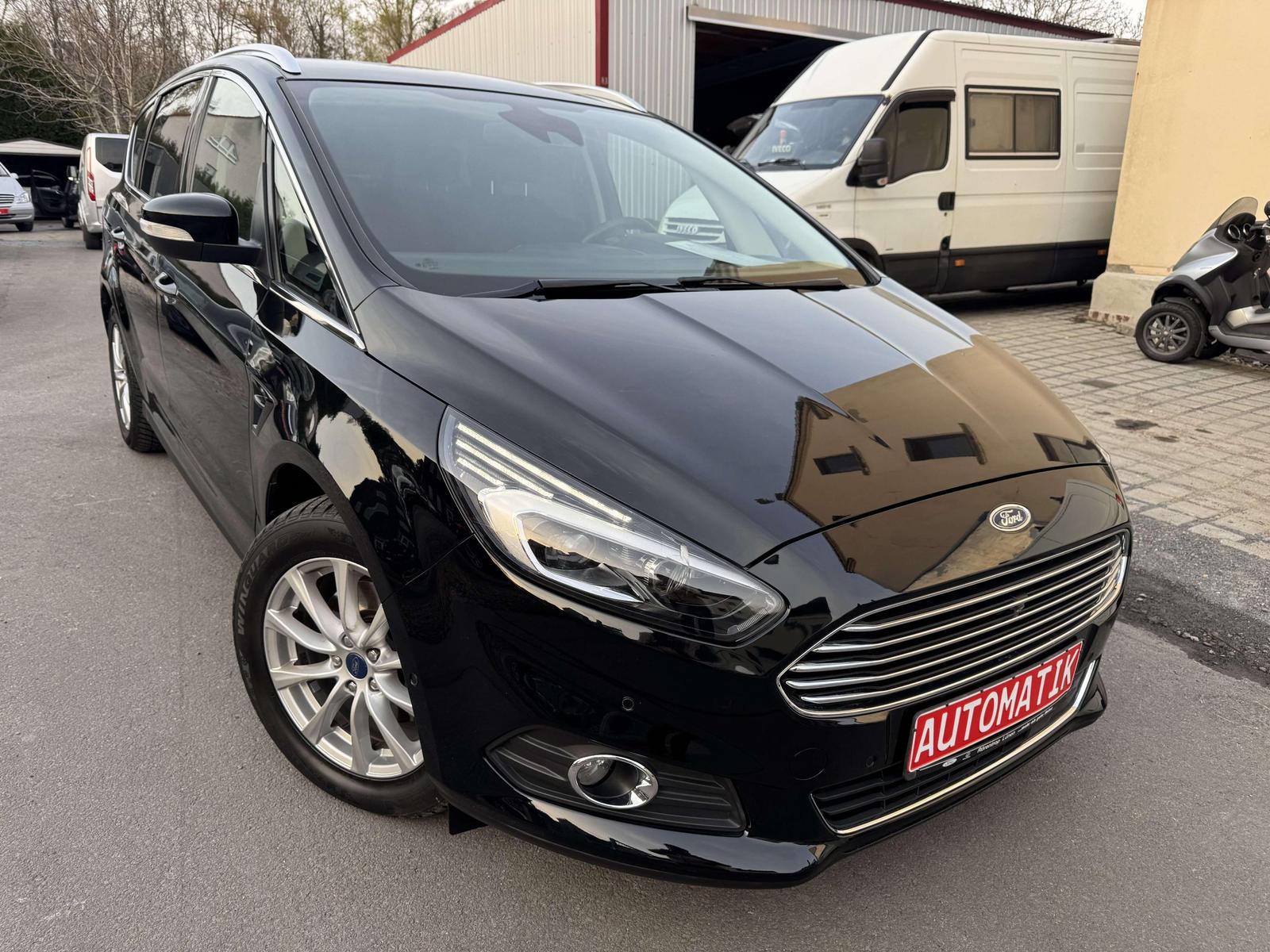 Ford S-Max Titanium/Scheckheft/Kamera/Navi/Temp/SHZ/K