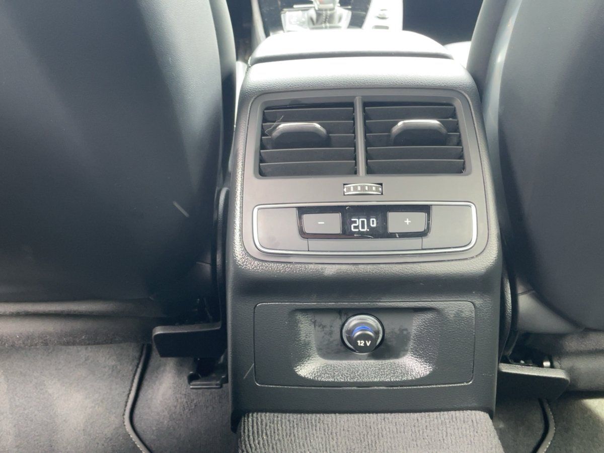 Audi RS 4 Avant 2.9 quattro MATRIX+B&O+APP+AHK+LEDER foto 22