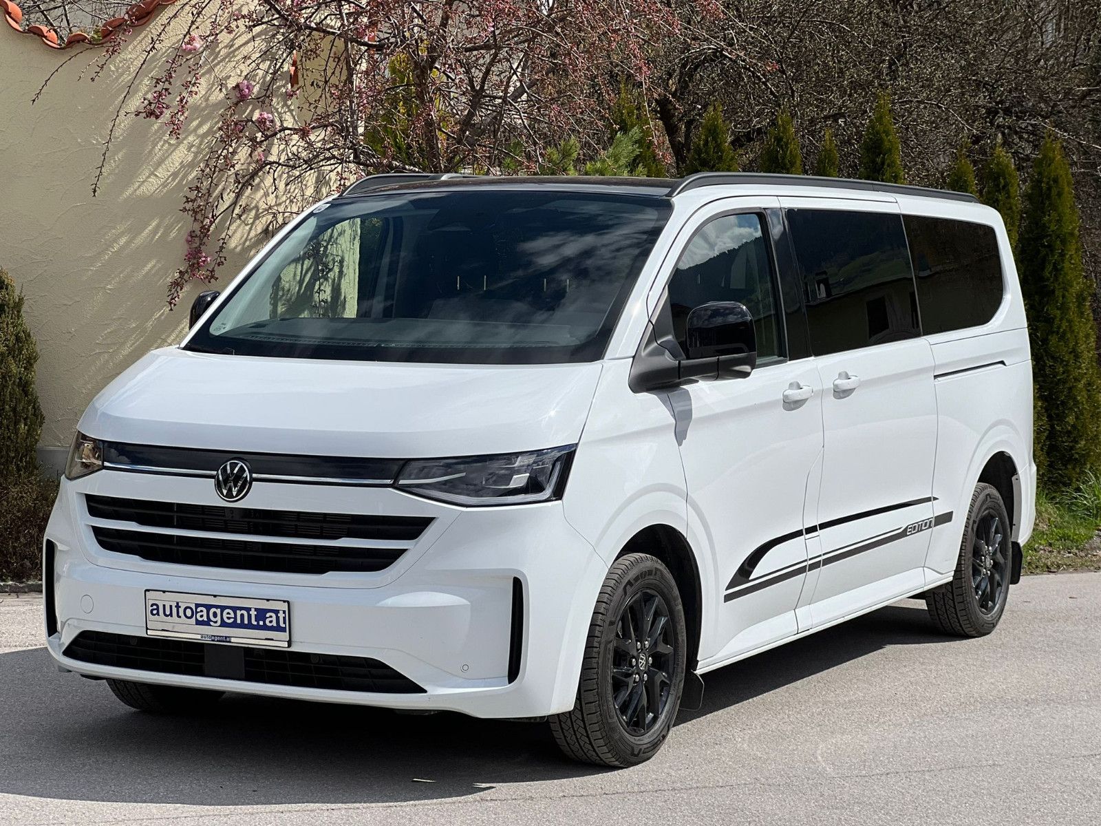 Volkswagen T7 Caravelle TDI 4motion Edition Lang LR ACC STH