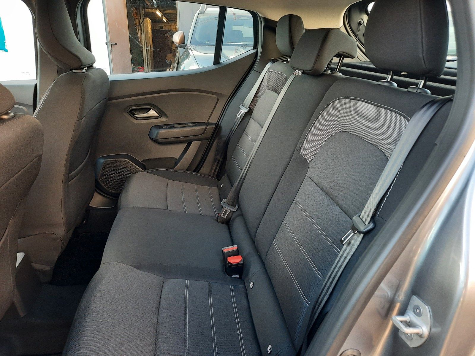 Dacia Sandero - Bild 9