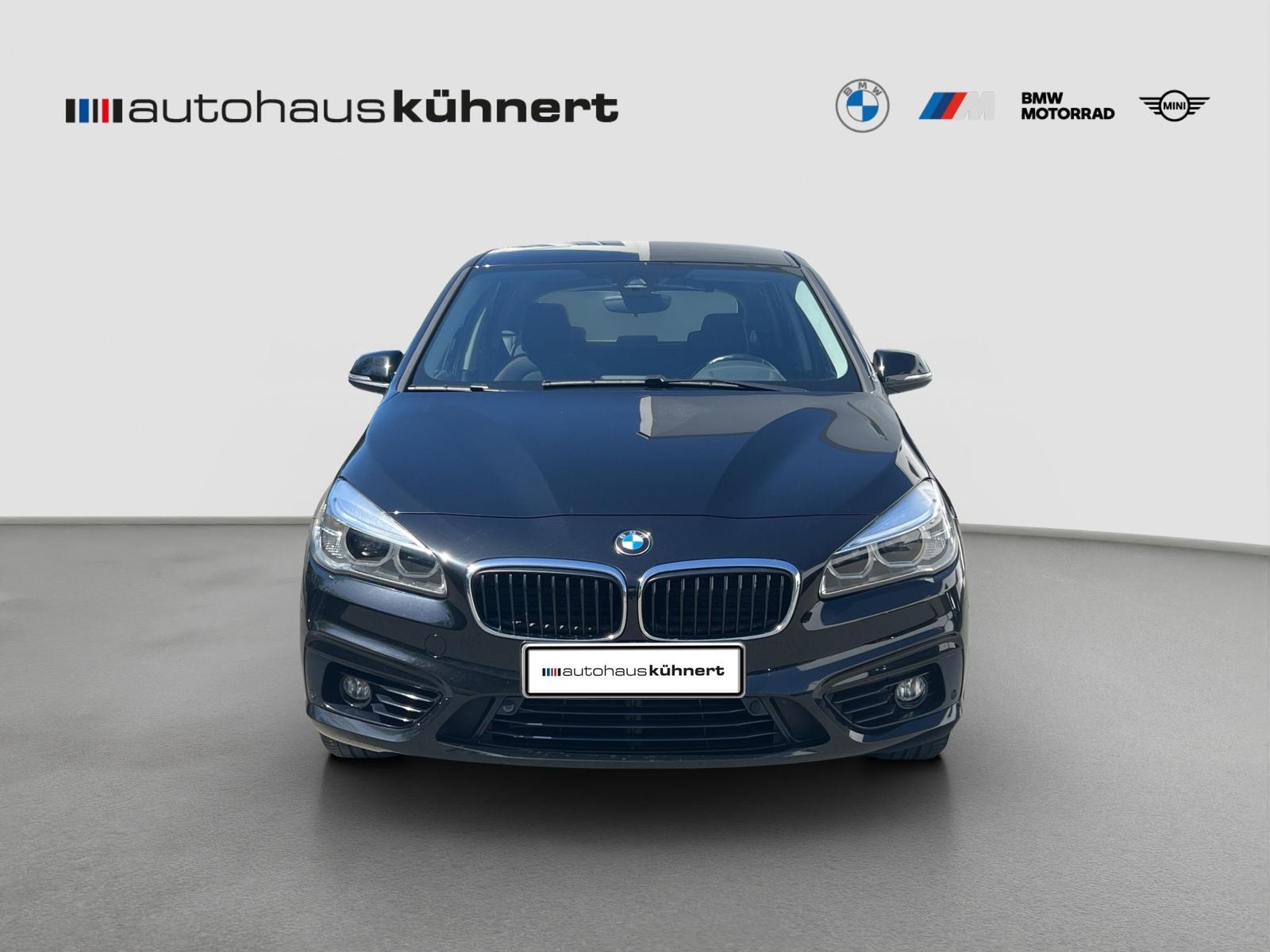 BMW 218i Active Tourer Sport Line nur an Händler/Exp
