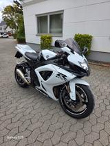 Suzuki GSX-R 750 K7 - SUZUKI GSX R 750 K7