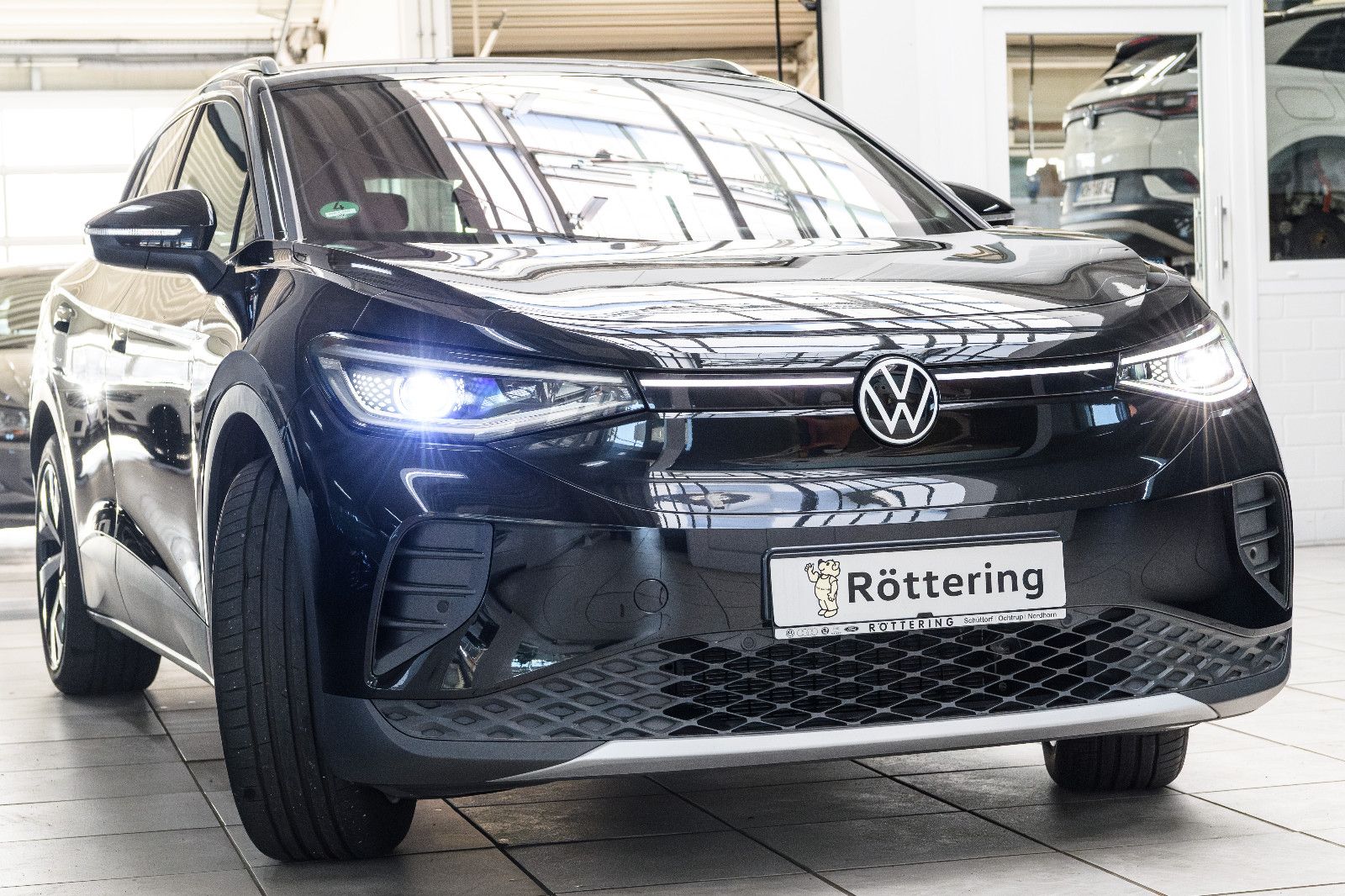 Fahrzeugabbildung Volkswagen ID.4 Pro IQ-LED+AHK+NAV+HUD+WÄRMEPUMPE+H&K+ACC