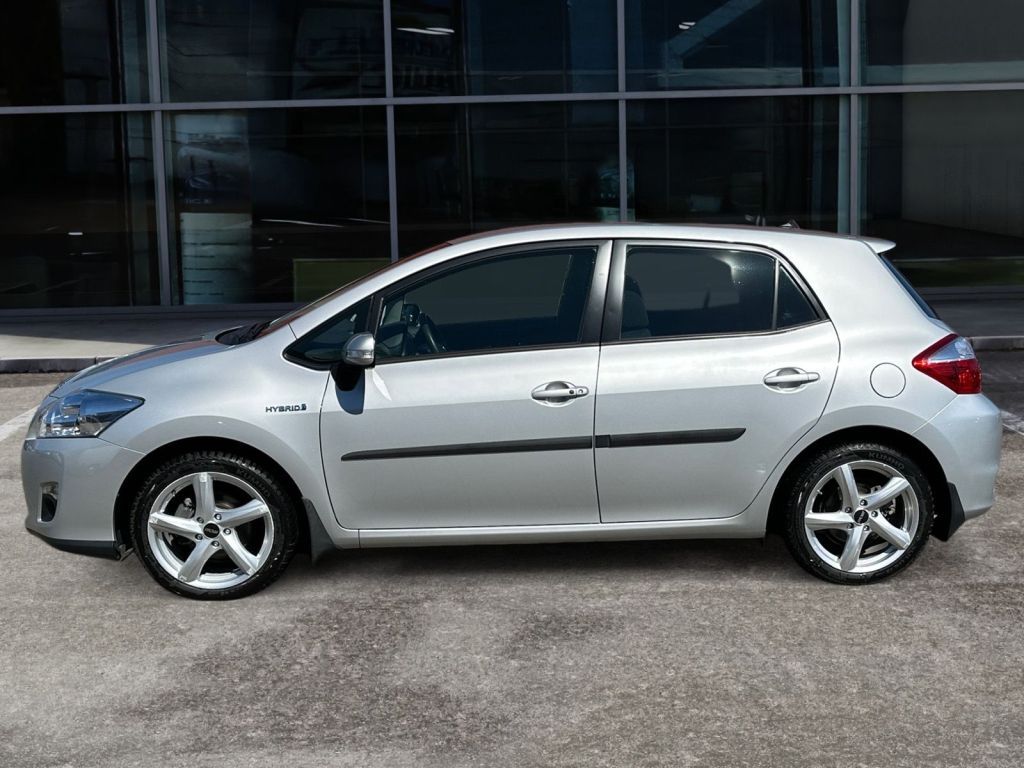 Fahrzeugabbildung Toyota Auris 1.8 Hybrid Executive