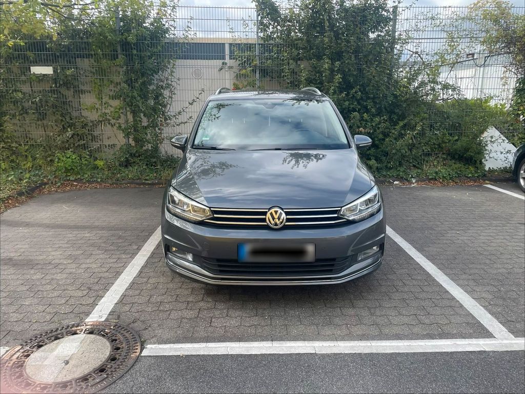 Image of Volkswagen Touran