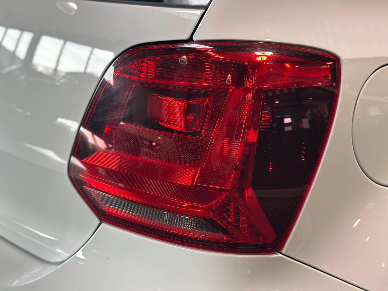Volkswagen Polo 1.8 TSI DSG GTI S-HEFT/LED/R-CAM/NAVI/SHZ