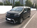 Toyota 2,0-l-D-4D 130kW L1 Executive - Toyota Proace (Verso) Gebrauchtwagen in München