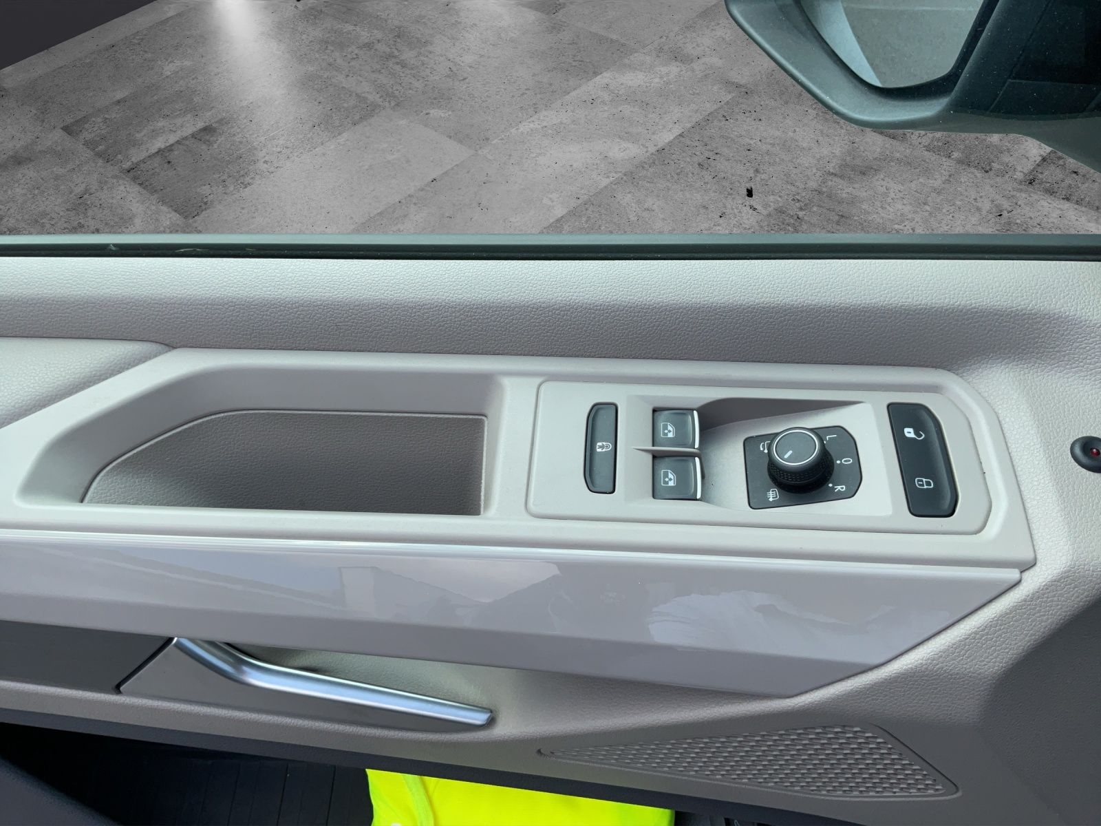 Fahrzeugabbildung Volkswagen T7 Multivan 2.0 TDI Style AHK Matrix Standhzg SH