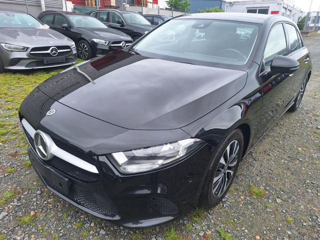 MERCEDES-BENZ A180 CDI DCT EDITION * NAVIGATION * ALU * PDC