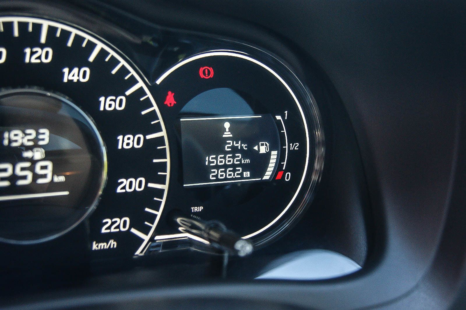 Fahrzeugabbildung Nissan Note 1.2 Acenta 1.HAND 15.666km PANORAMA KAMERA