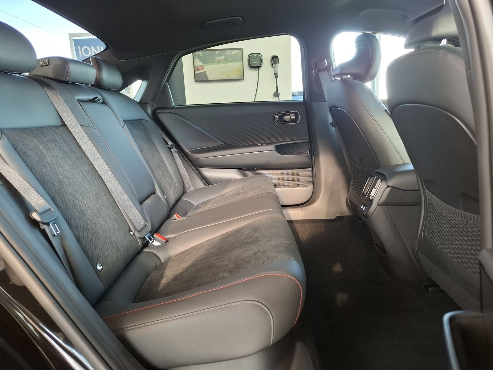 Hyundai IONIQ 6 – Bild 13