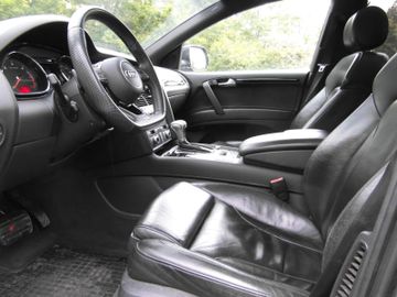 Audi Q7 - 11