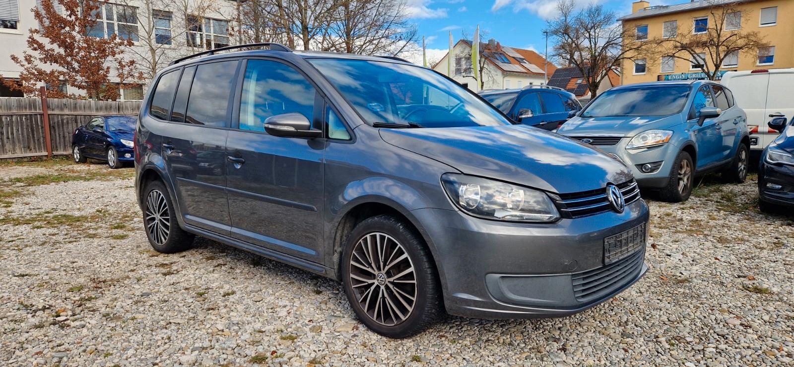 Volkswagen Touran 1.4 TSI DSG Trendline mit 140 PS