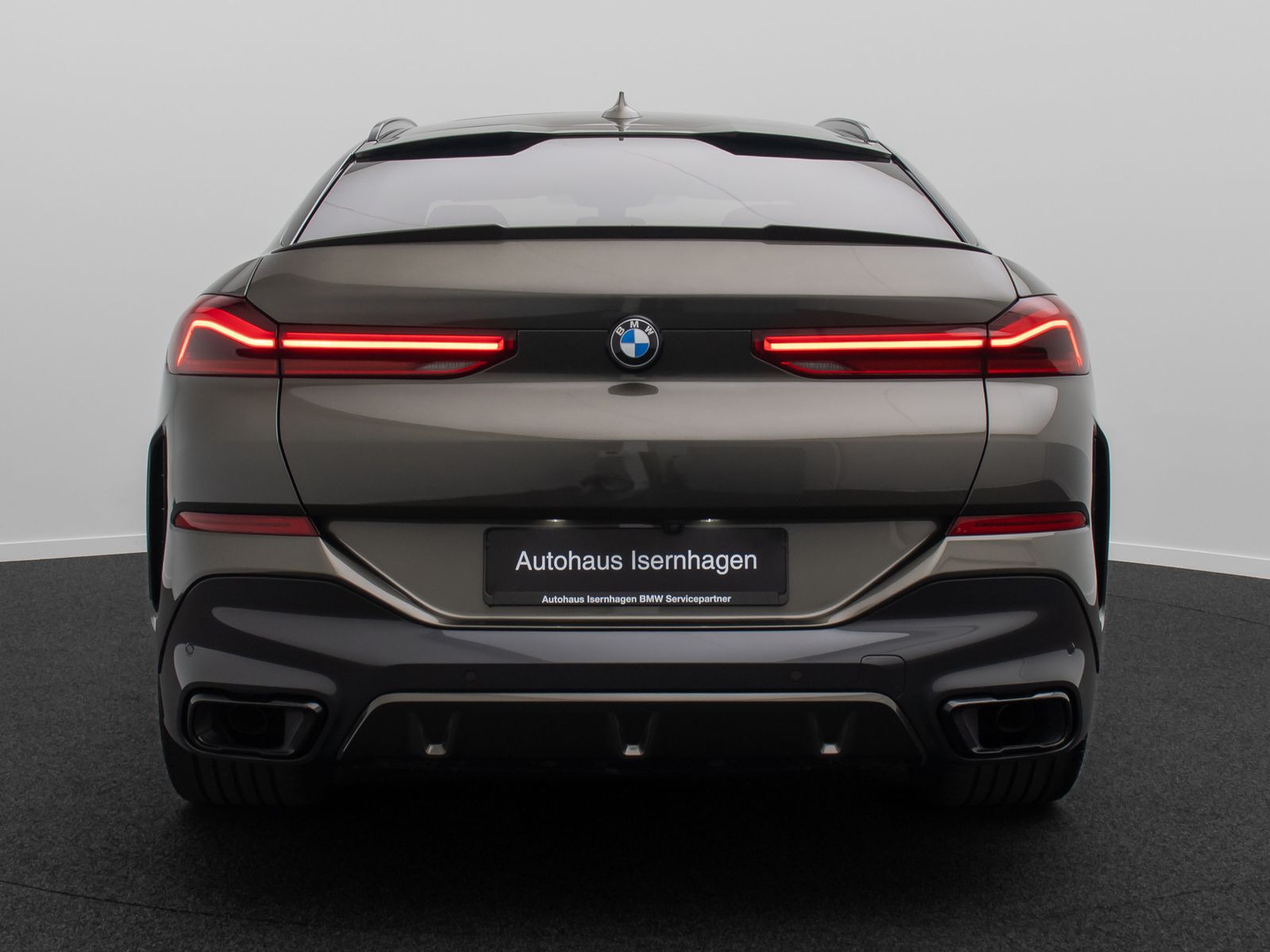 Fahrzeugabbildung BMW X6 xD40i M Sport 360°DAB Panorama Individual 22"