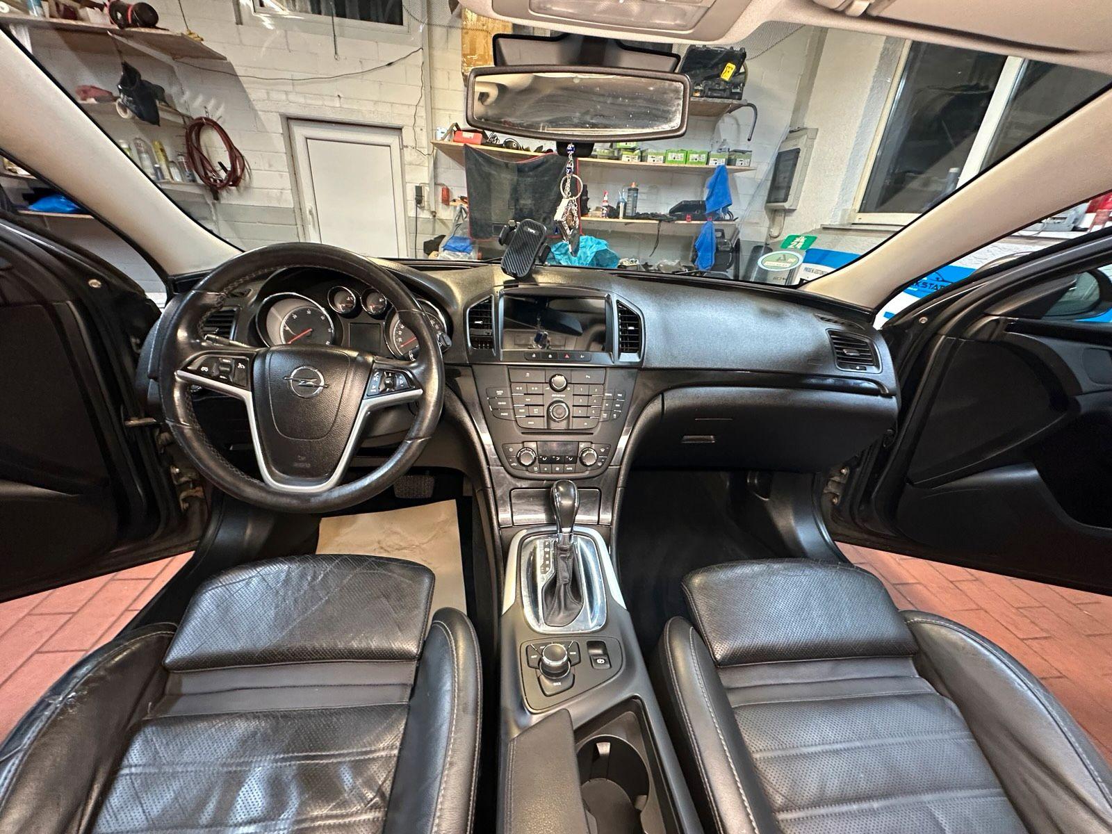 Opel Insignia 2009 — photo 10