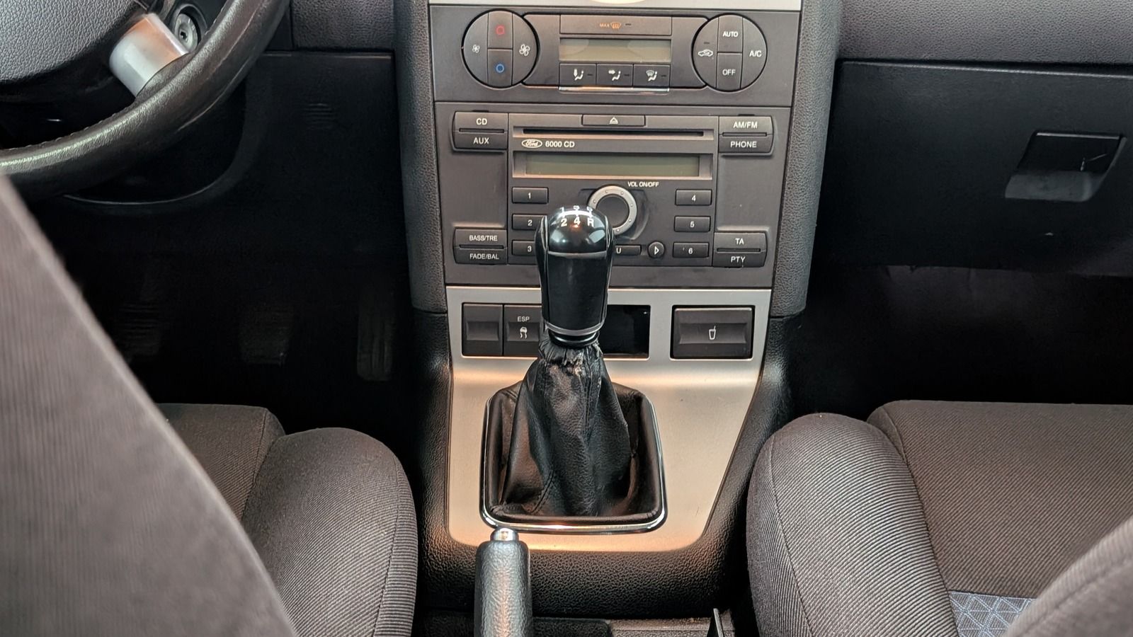 Fahrzeugabbildung Ford Mondeo Turnier 1.8 Ambiente