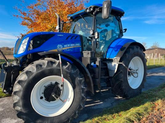 New Holland T7 230 AC