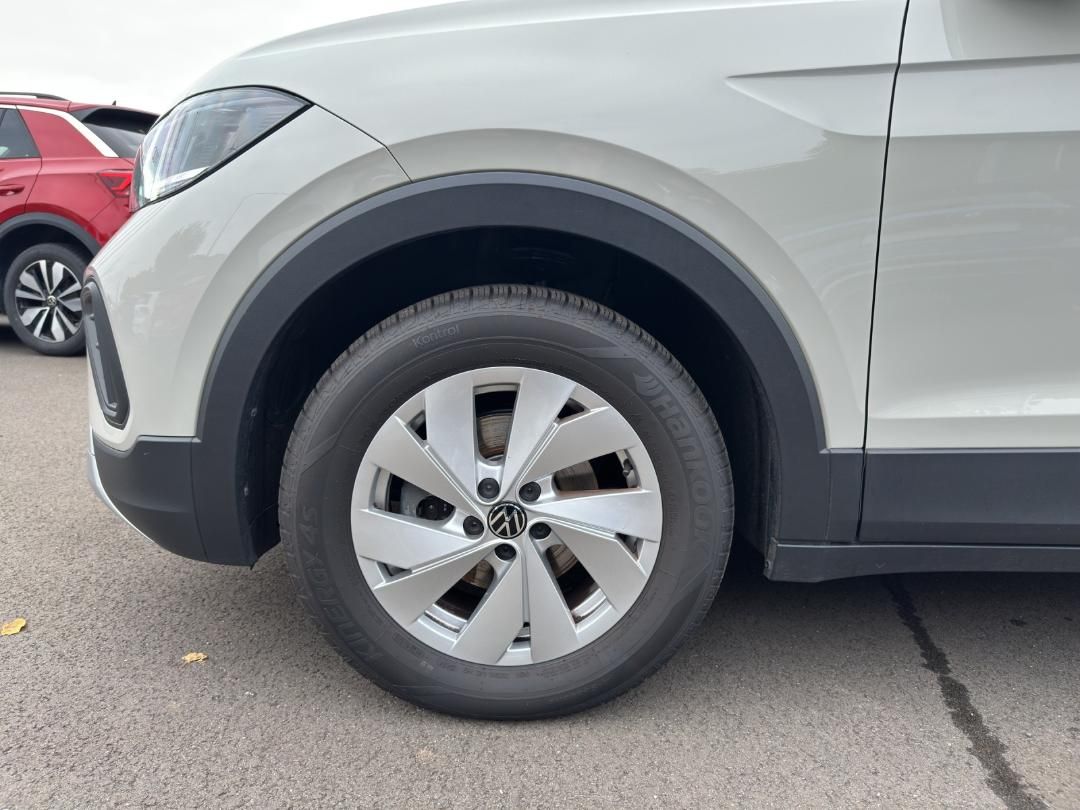 Fahrzeugabbildung Volkswagen T-Cross Life Life,IQ DRIVE Paket,GJR,App Connect