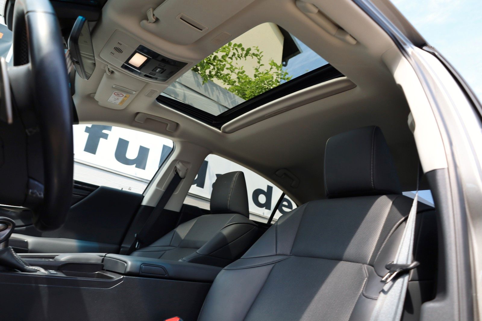 Fahrzeugabbildung Lexus ES 300 Luxury Line,Leder,Navi,LED,SH,ACC,SD