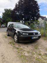 Volkswagen Golf 1.6 Auto Champ - Volkswagen Golf: Champ