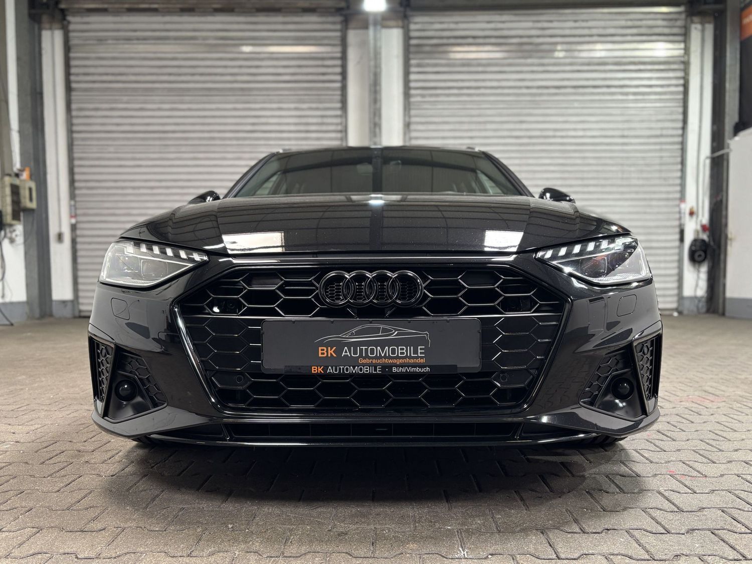 Fahrzeugabbildung Audi A4 35 TDI 2xS-line#Black#Matrix#Virtual#HeadUp