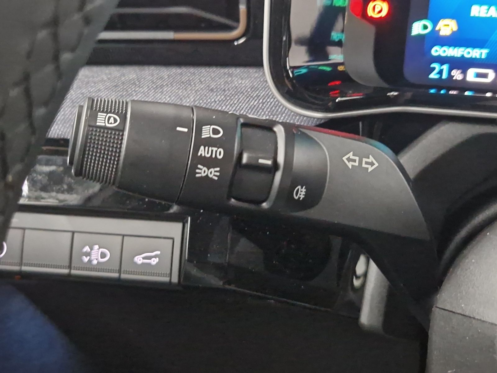 RENAULT R 4 E-Tech Techno plein sud 150 Comfort Range – Bild 31
