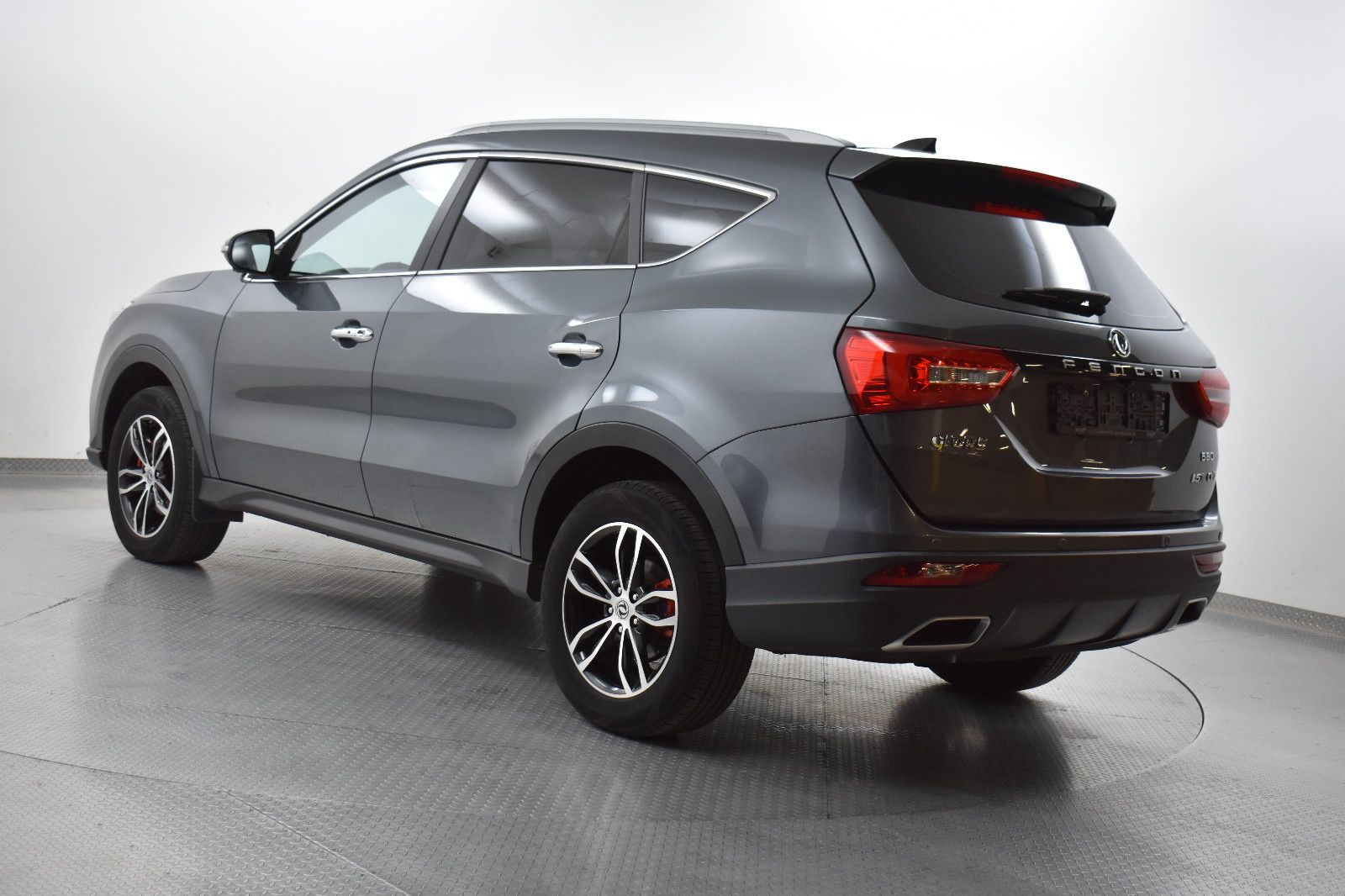 DFSK Fengon 580 1.5T CVT >7SI+PANO+360+NAVI+LEDER+LED - Image 4