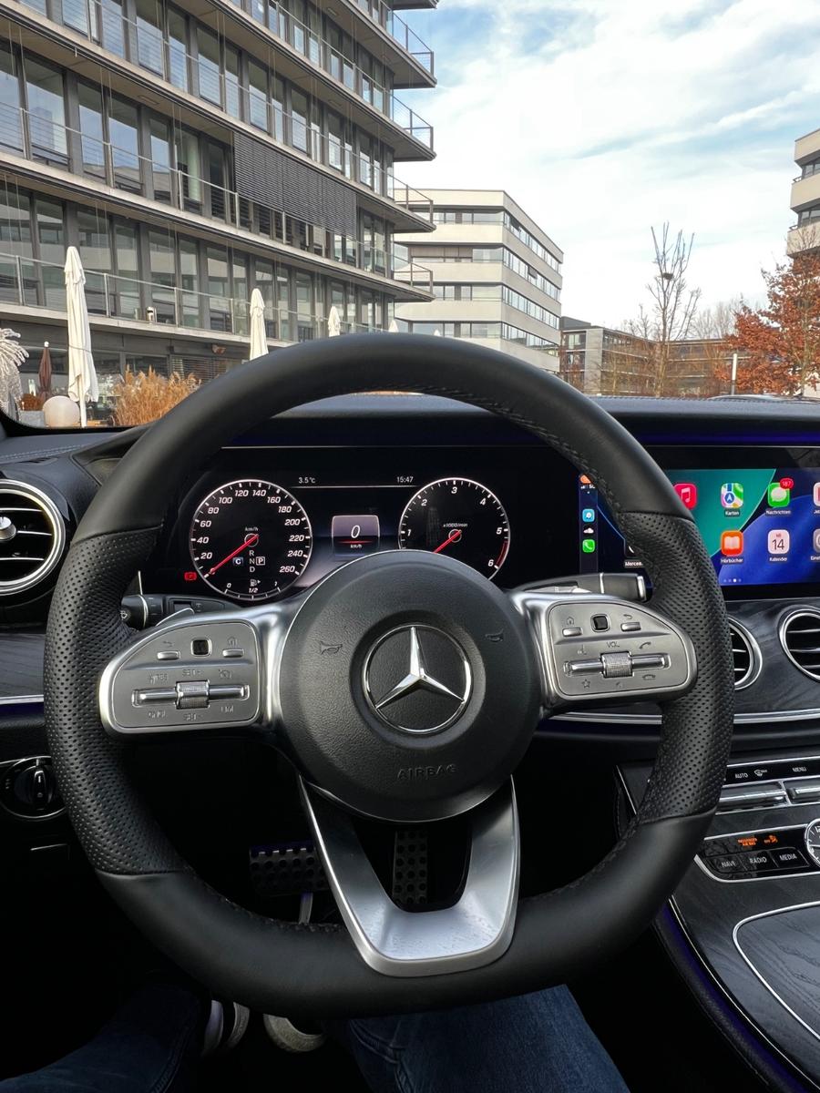 Mercedes-Benz E 220 d T Autom. AMG Line