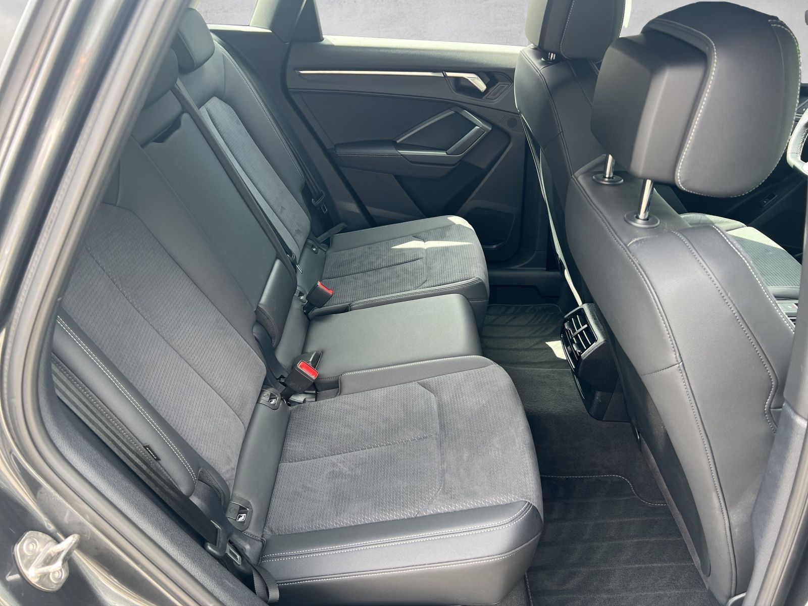 Q3 S line 35 2.0 TDI S tronic AHK*Navi*Kamera