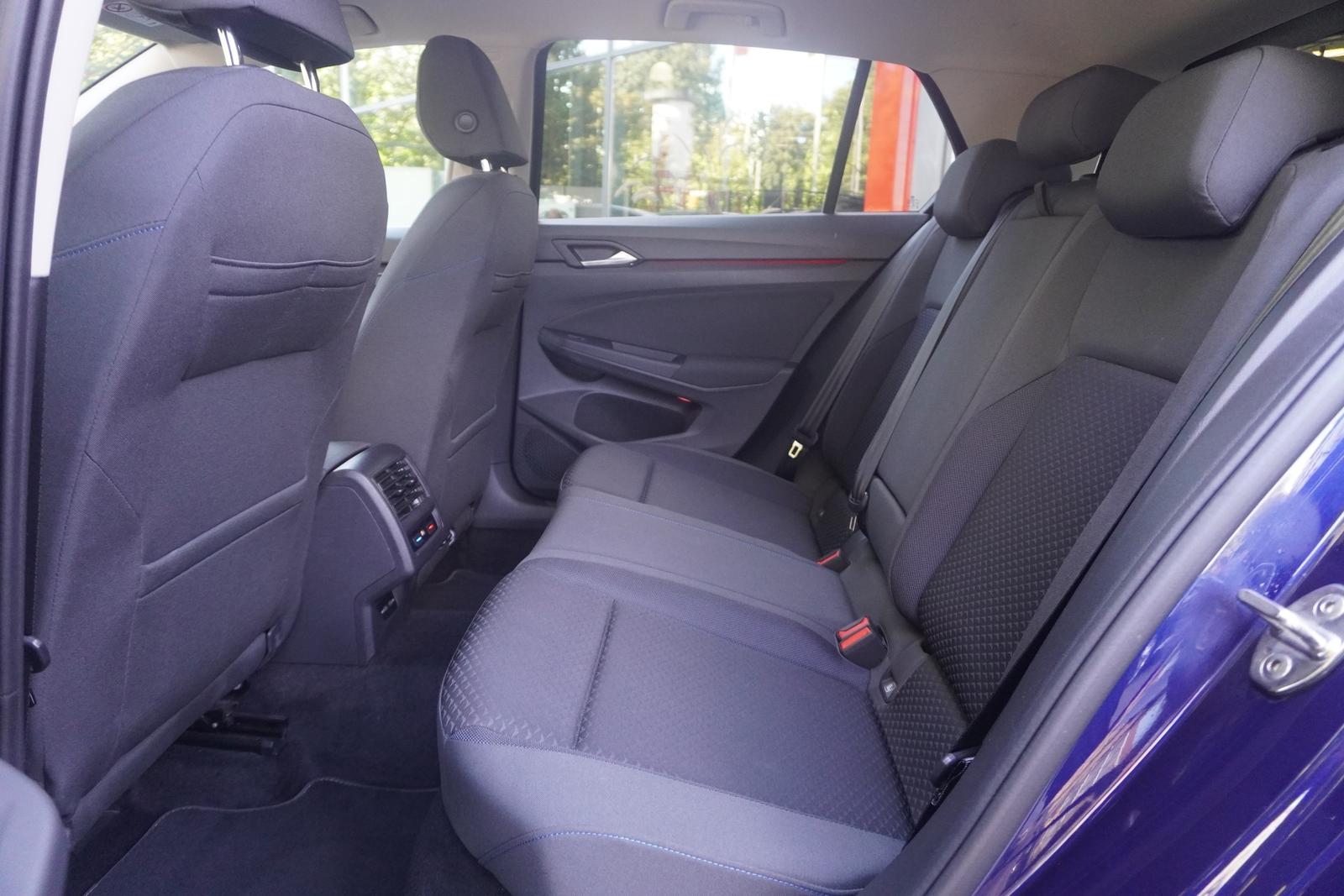 Volkswagen Golf VIII 1.5 TSI United LED Navi Sitzheizung, миниатюра 27