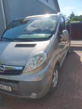 Opel Vivaro - gebrauchte Opel Vivaro aus dem Jahr 2011