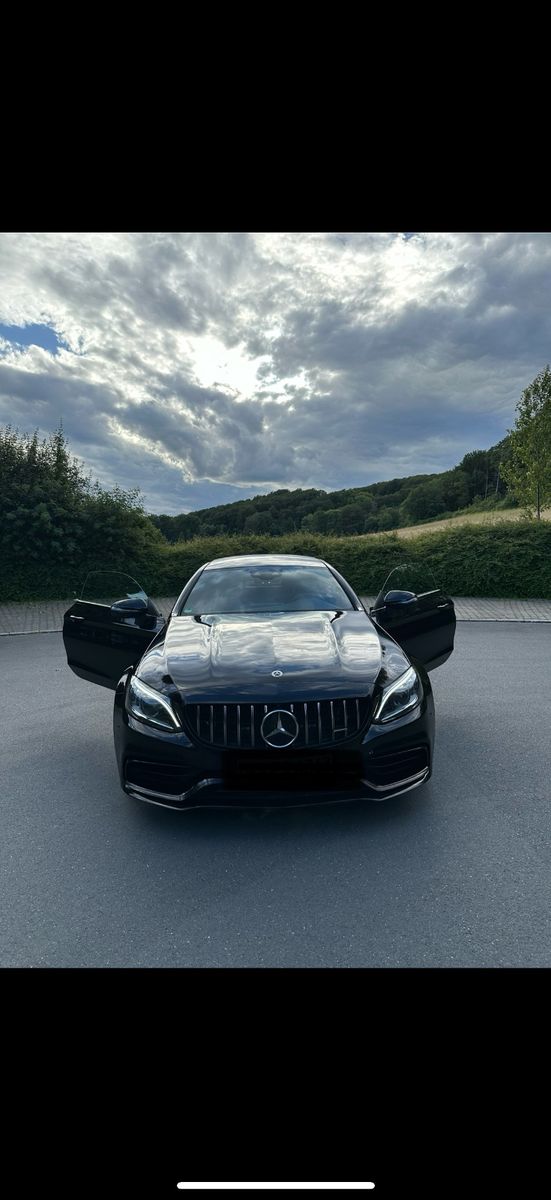 MERCEDES-BENZ C 63 AMG Mercedes-AMG C 63 Autom. Mercedes-AMG