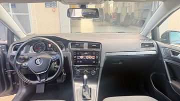 Volkswagen Golf - 12