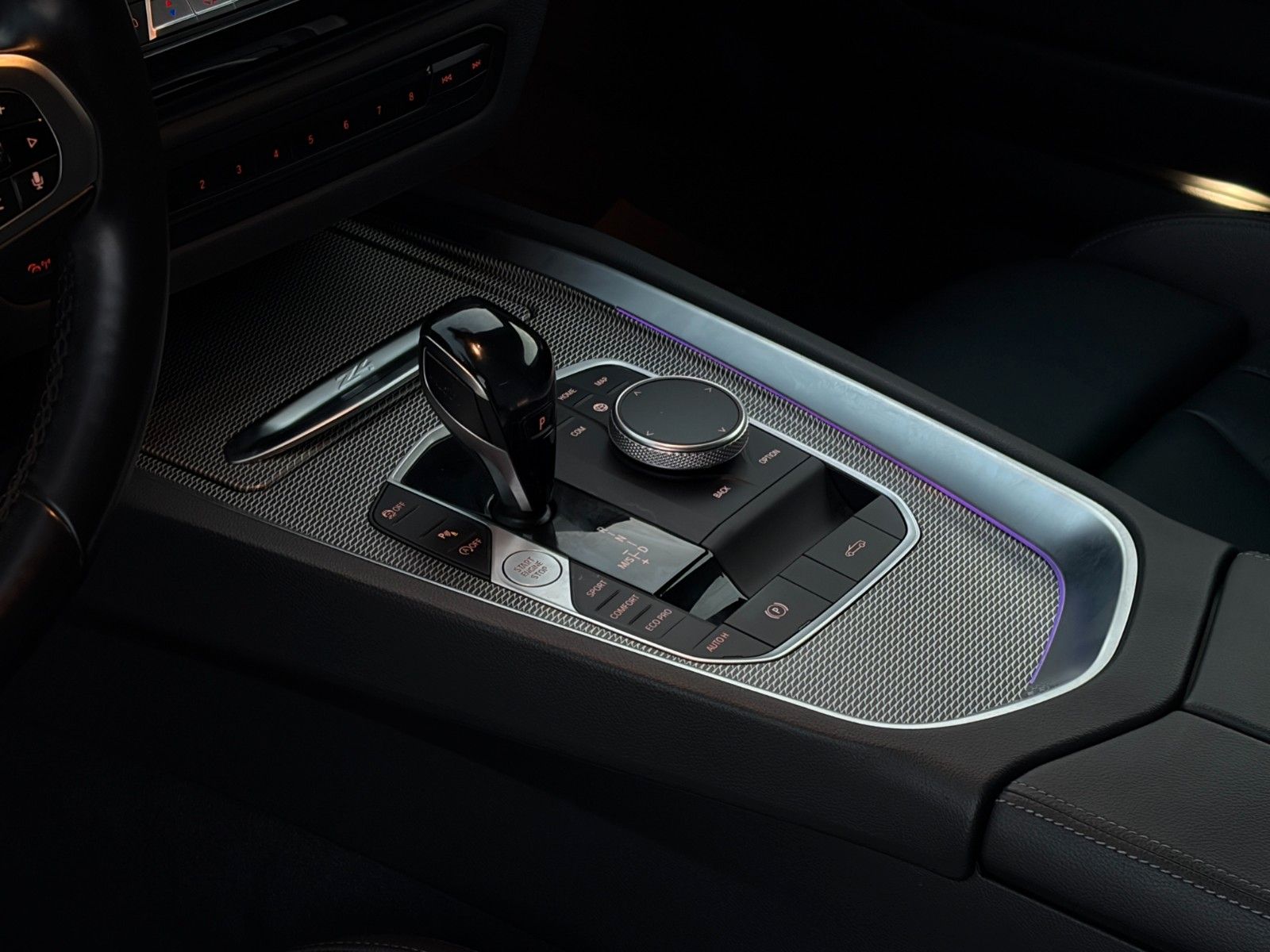 Fahrzeugabbildung BMW Z4 sDrive20i M Sport Anthrazit HUD ACC H&K LHZ