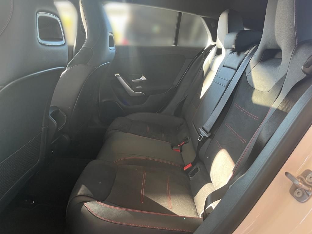 Fahrzeugabbildung Mercedes-Benz CLA 200 SB AMG AHK Pano Totwi. LED SHZ Sport DAB