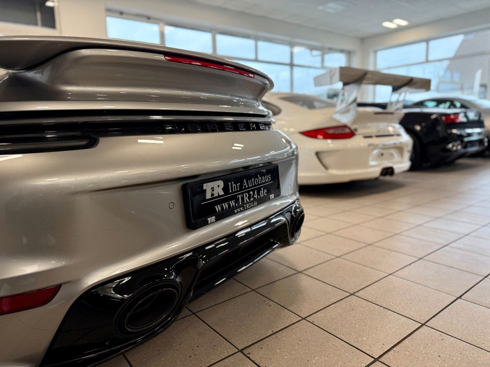 Fahrzeugabbildung Porsche 911 992 Turbo S Cabrio PCCB/LIFT/ACC/APPROVED