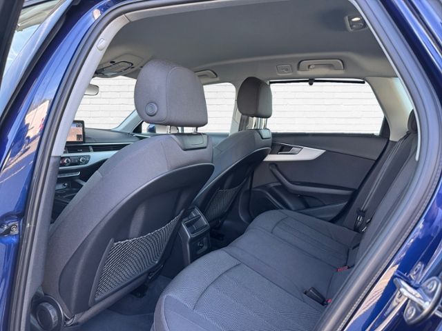 Fahrzeugabbildung Audi A4 Avant 35 TDI 163 PS S tronic MMI SHZG LANE
