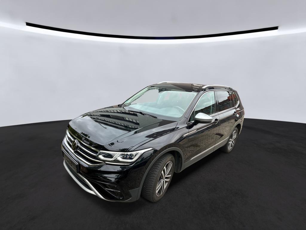 Volkswagen Tiguan Allspace Elegance 4M 7Sitze Matrix Panora